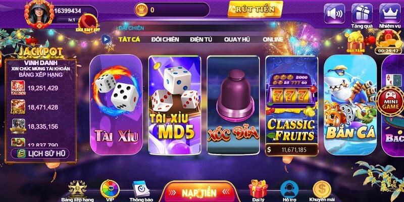 Tại trang chủ của cổng game nhấp vào nạp tiền